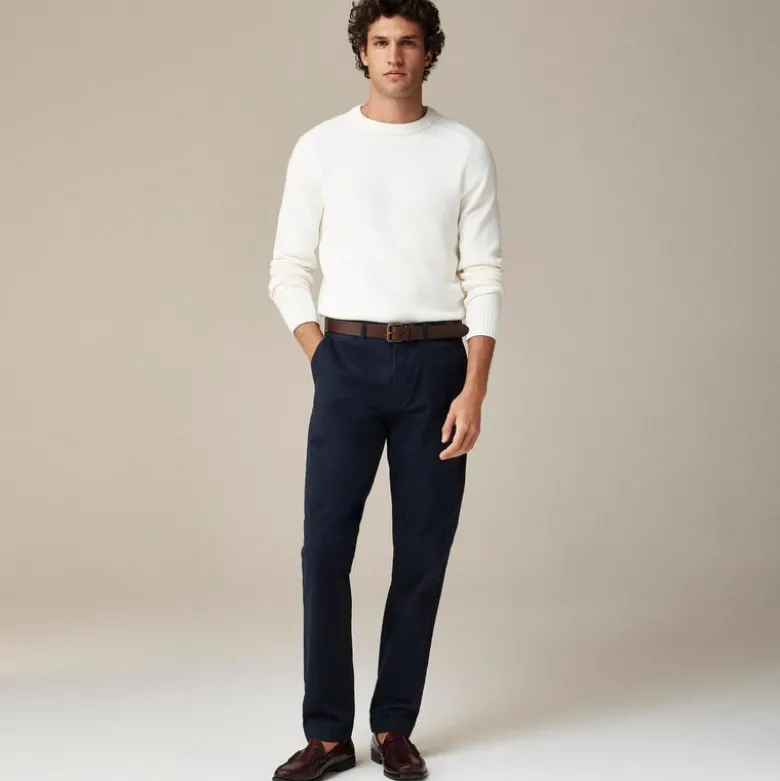 1040 Athletic Tapered-fit stretch chino pant