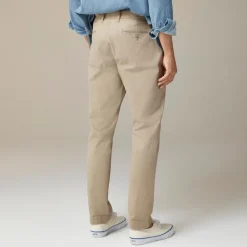 1040 Athletic Tapered-fit stretch chino pant