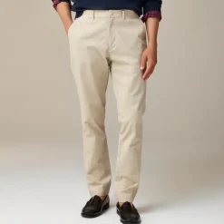 1040 Athletic Tapered-fit stretch chino pant