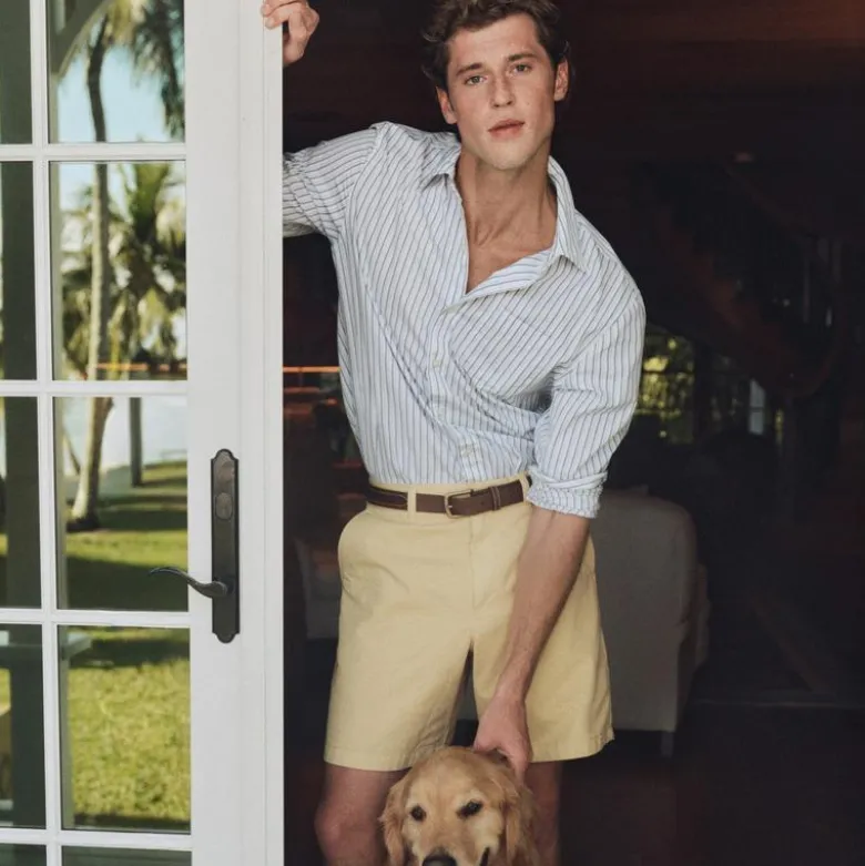 8" Classic chino short