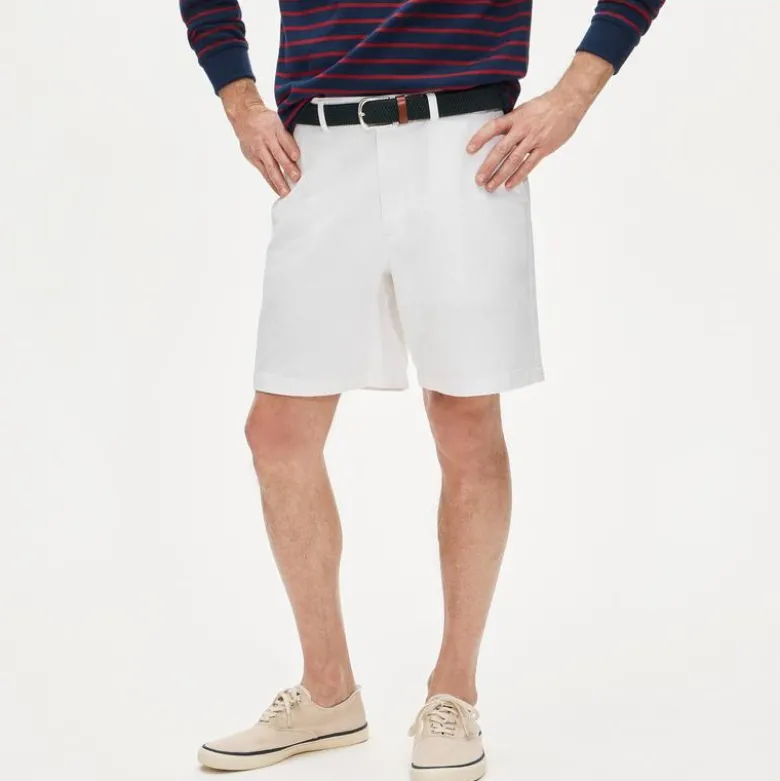 8" Classic chino short