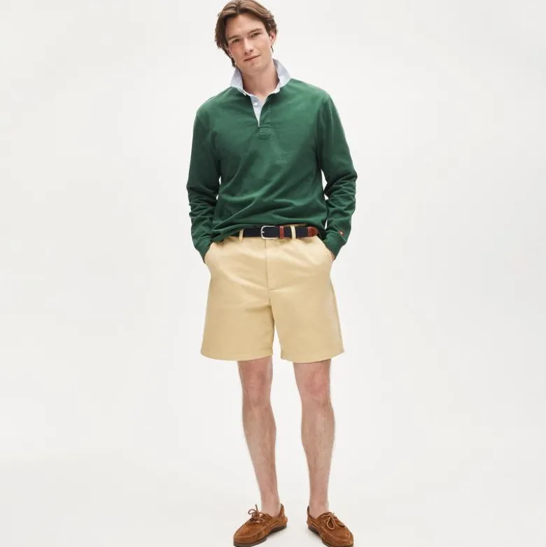 8" Classic chino short