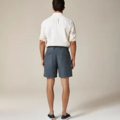 8.5" linen short