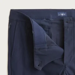 484 Slim-fit tech pant