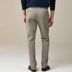 770™ Straight-fit stretch chino pant