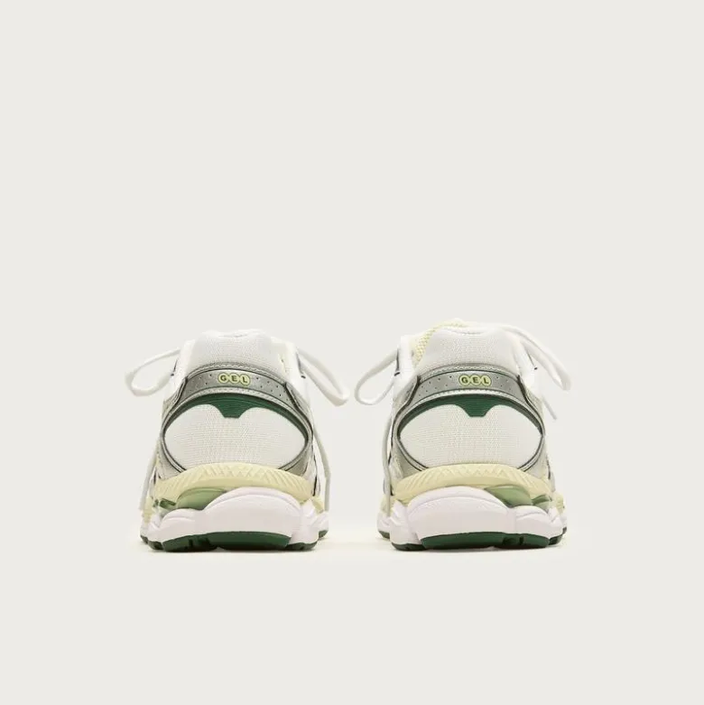 ASICS® GEL-CUMULUS® 16 sneakers