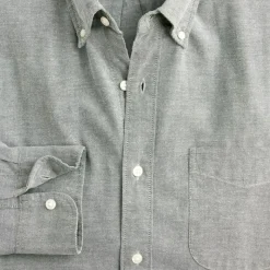 Broken-in organic cotton oxford shirt