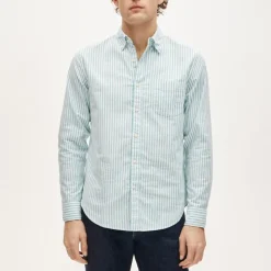 Broken-in organic cotton oxford shirt