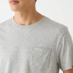 Broken-in pocket T-shirt