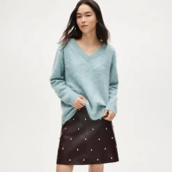 Brushed cashmere relaxed V-neck sweater