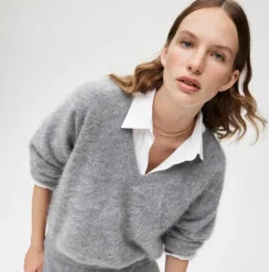 Brushed cashmere V-neck sweater
