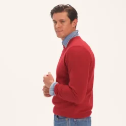 Cashmere crewneck sweater
