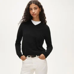 Cashmere high V-neck sweater