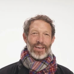 Cashmere-blend scarf in plaid
