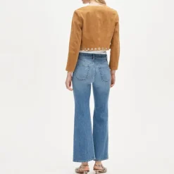 Charley kickout cropped jean in semi-stretch with patch pockets