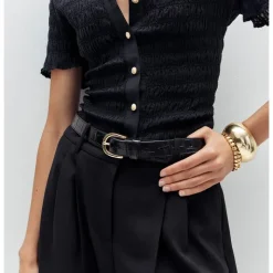 Classic belt in croc-embossed leather