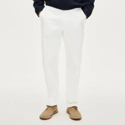 Classic chino pant