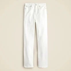 Classic straight jean in white