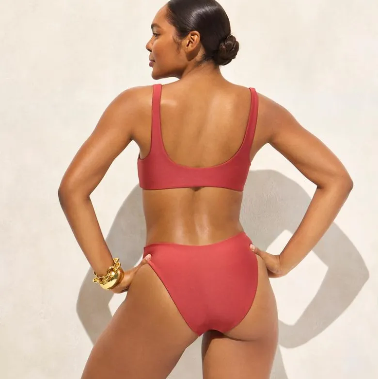Claudia bikini top in Classic Sculpt™