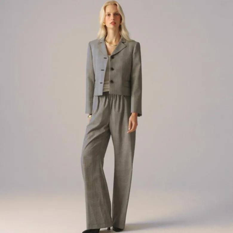 Cosmo pant in plaid Italian gauzy wool blend