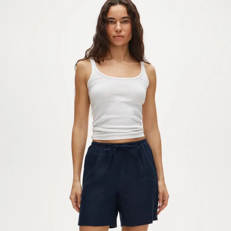 Cosmo short in linen