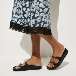 Crinkle side-tie dress with lace trim