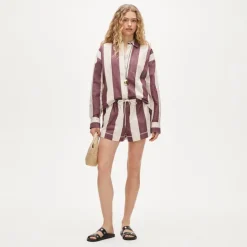 Cruise short in striped lightweight oxford