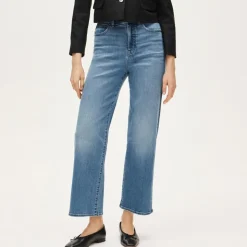 Curvy slim-wide jean