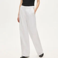 Essential wide-leg pant in Gramercy linen blend