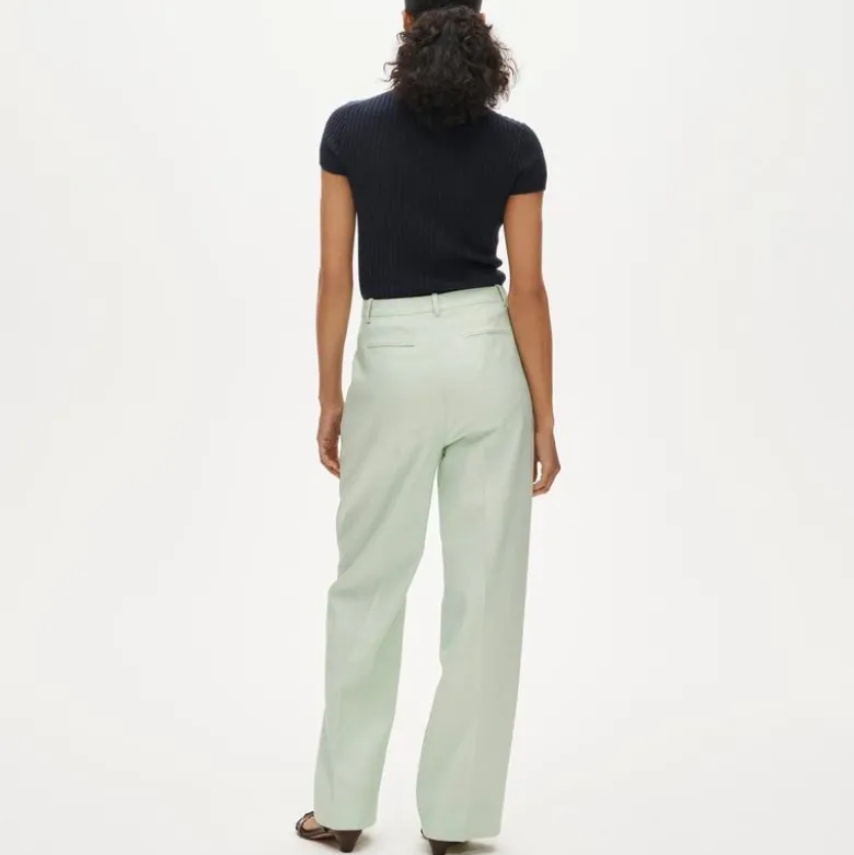 Essential wide-leg pant in Gramercy linen blend