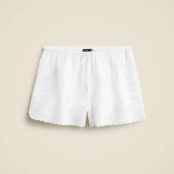 Eyelet short in linen-cotton blend