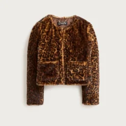 Faux-fur lady jacket in leopard print
