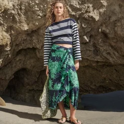 Faux-wrap skirt in pineapple garden–print viscose twill