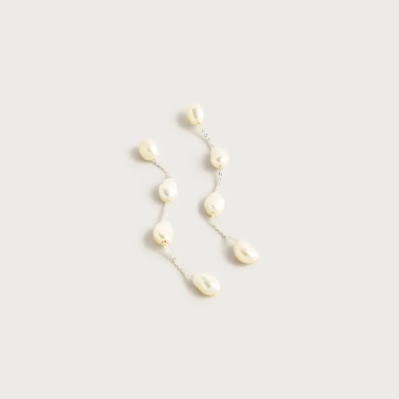 Freshwater pearl drop earrings