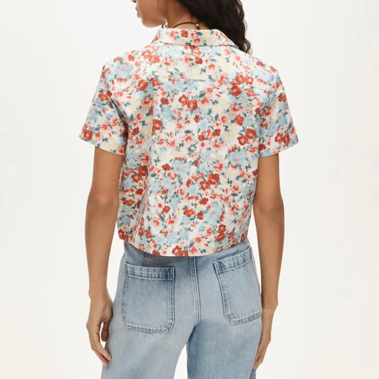 Gamine button-down shirt in blurred floral print