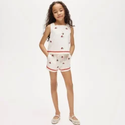 Girls' embroidered flower short in linen blend