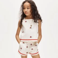 Girls' embroidered flower short in linen blend