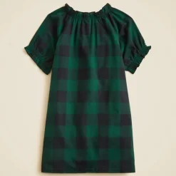 Girls' flannel nightgown in plaid