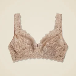 HANRO® luxury moments lace soft cup bra
