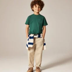 Kids' new garment-dyed pocket T-shirt