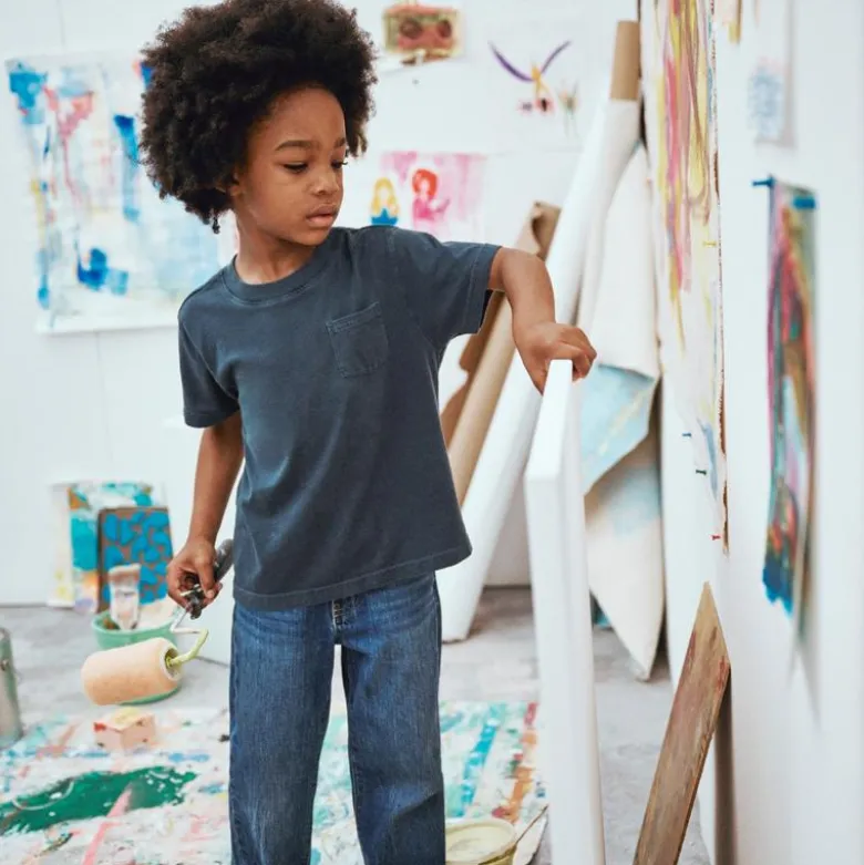 Kids' new garment-dyed pocket T-shirt