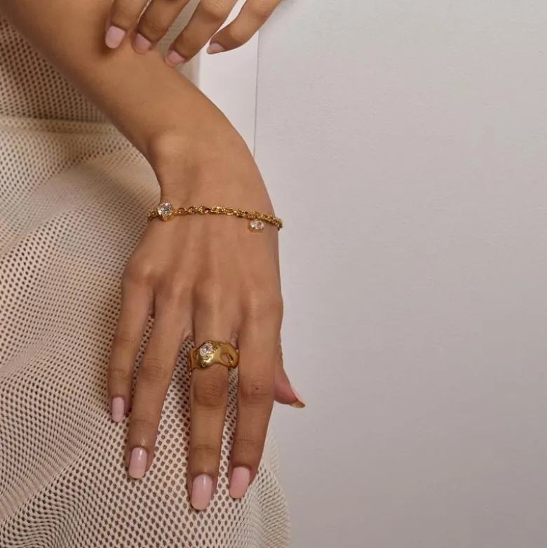 Lady Grey oasis ring