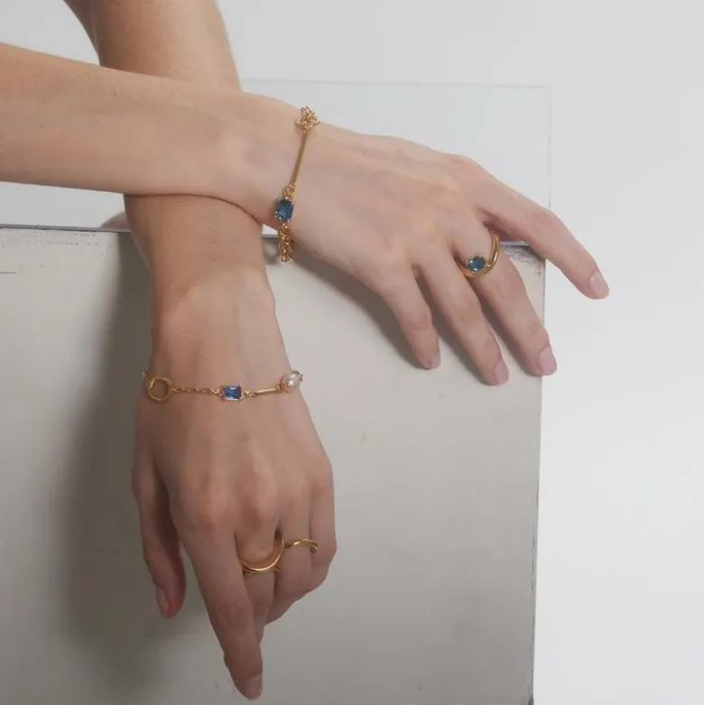 Lady Grey Raia rings set
