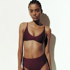 Lana bikini top in Classic Sculpt™