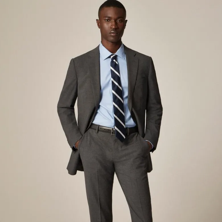 Ludlow Traveler Slim-fit suit jacket in Italian stretch wool blend