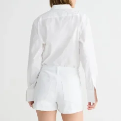 Mid-rise denim short in white