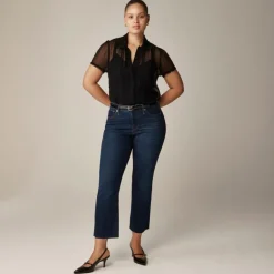 Mid-rise kickout jean