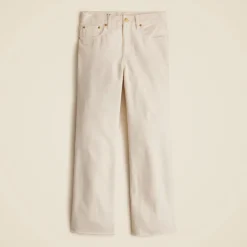 Mid-rise relaxed kickout jean