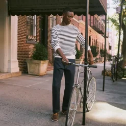 Midweight cashmere boatneck sweater in stripe