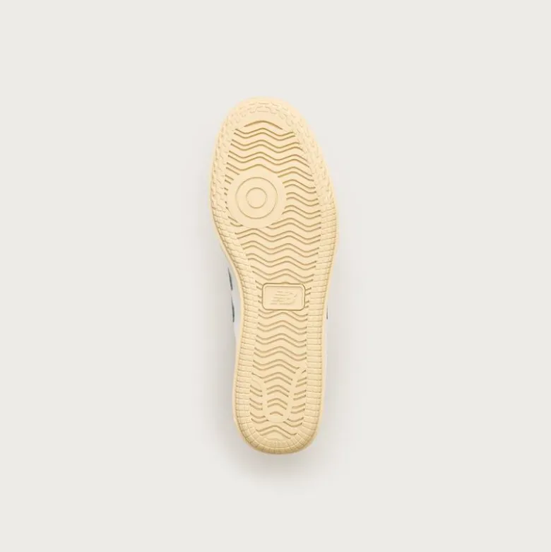 New Balance® T500 unisex sneakers